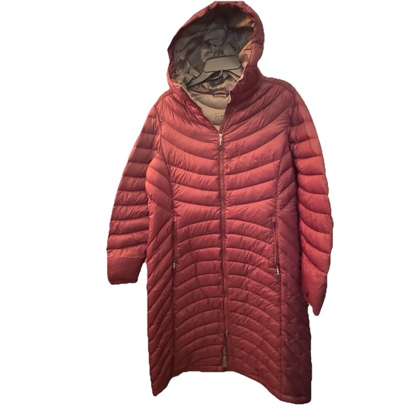 LL Bean Ultralight 850 Down Hooded Coat Three‎ Quarter Length Mariner Plum L Pet - Picture 1 of 10